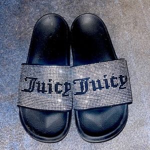 Juicy slides 7.5 slightly worn no marks